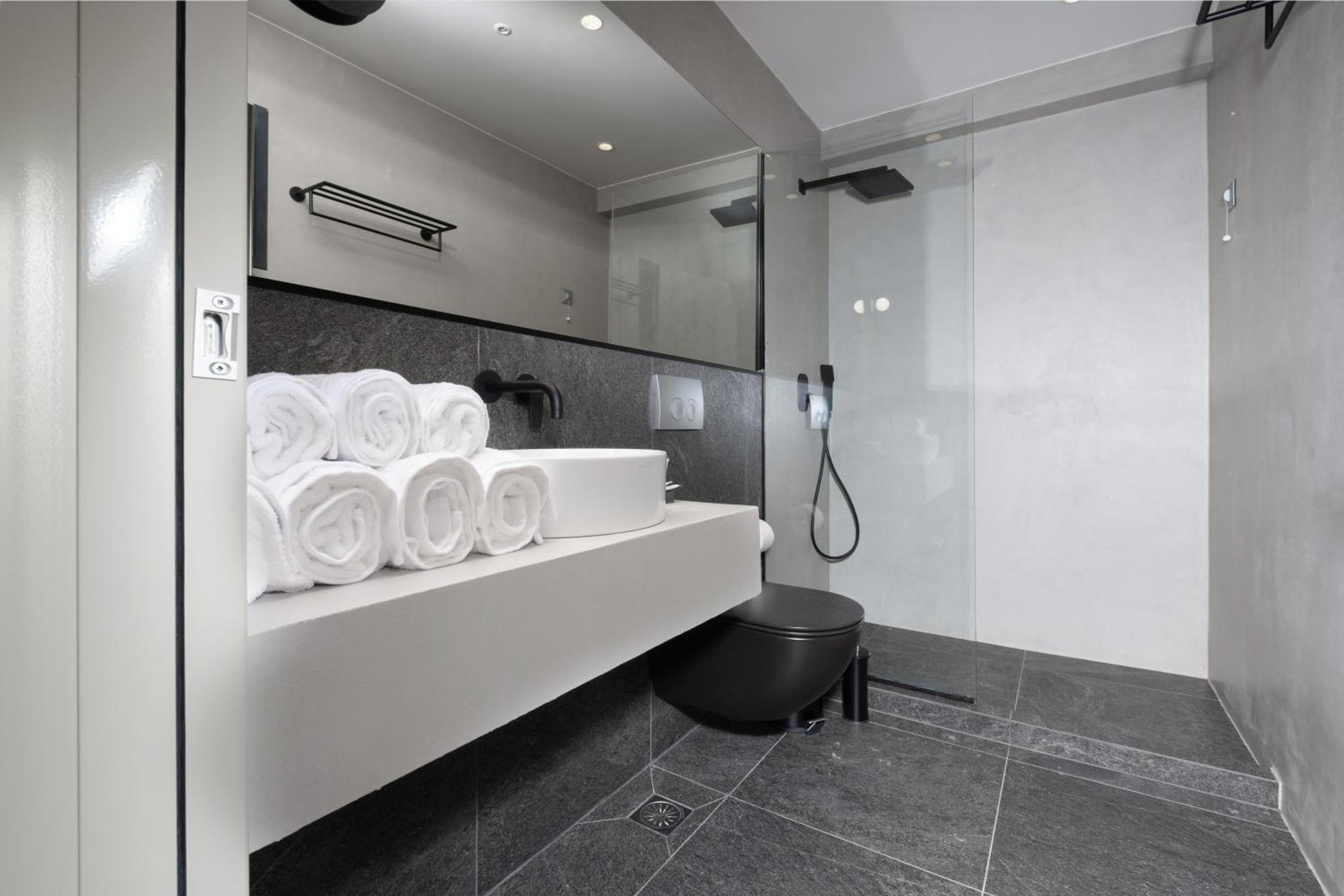 Callisti Suites Sarti Pokoj fotografie